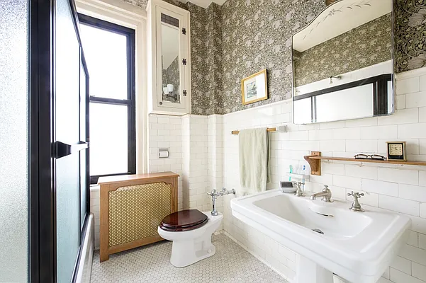 Sold by Compass | media 9