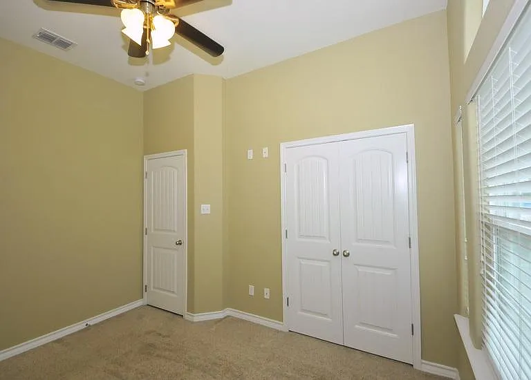 15609 Escapade St — Photo 21