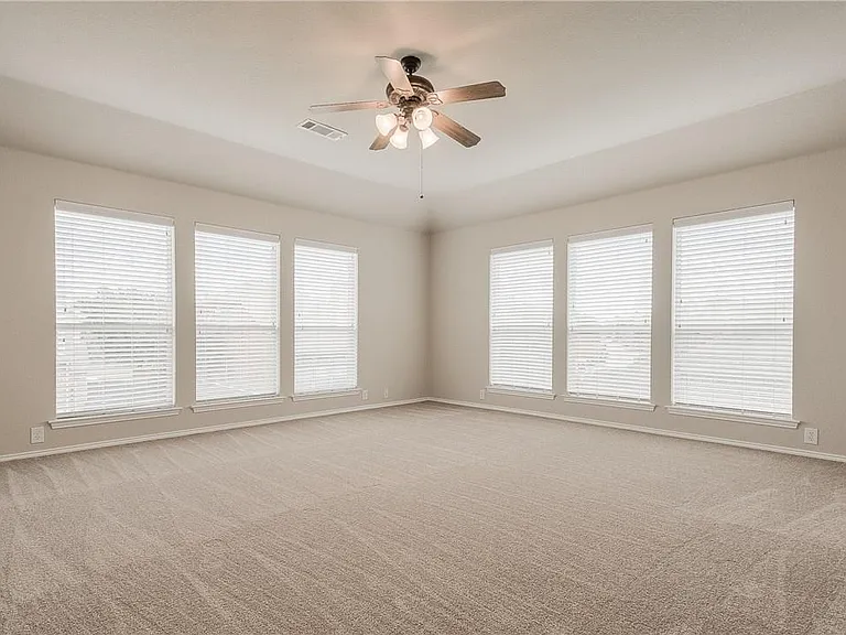 2338 Falcon Point Dr — Photo 14