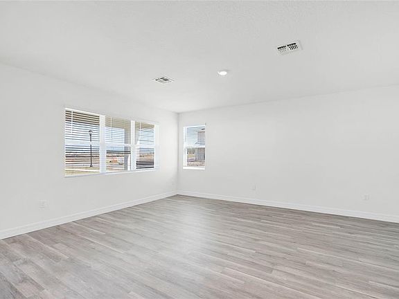 5th image of 1757 Hummingbird Rd