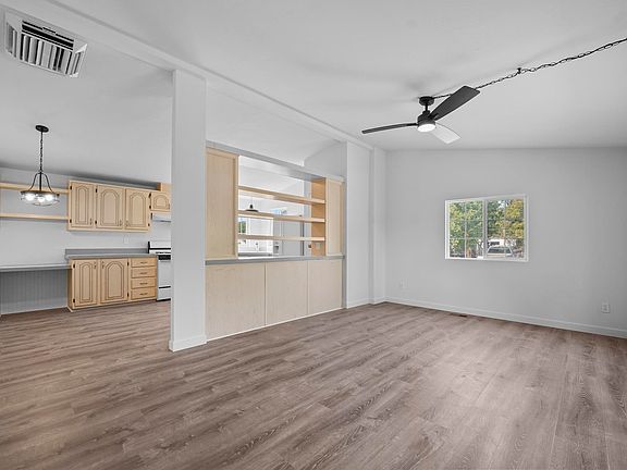 4th image of 444 Morning Dove Dr