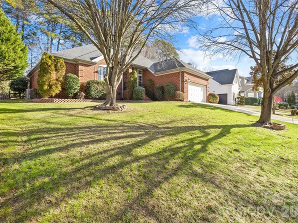 9325 Brown Gelly Dr, Huntersville, NC 28078