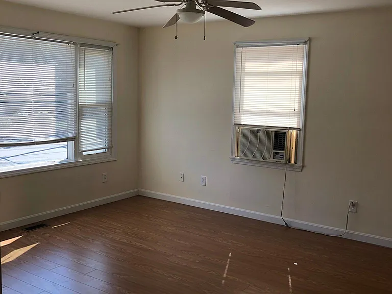 539A Admiral St #1 — Photo 9