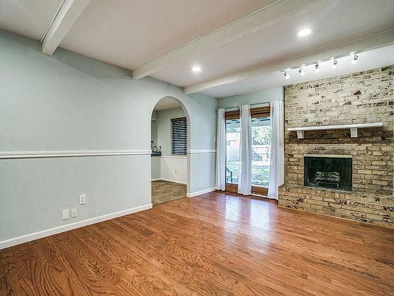 4th image of 2405 Vassar Ct