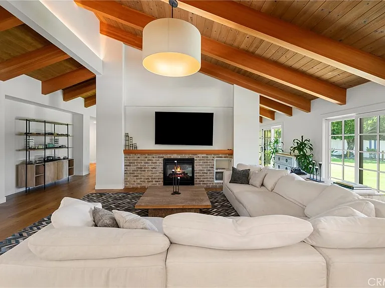 7337 La Soldadera — Photo 12