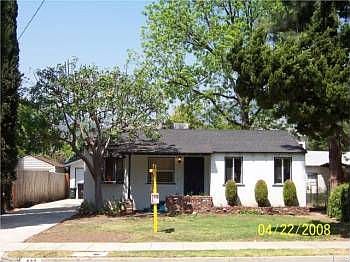 1st image of 633 W Olive Ave
