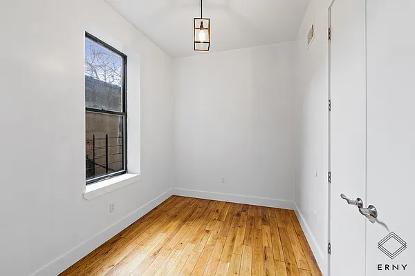 Rented by ERNY LLC | media 27