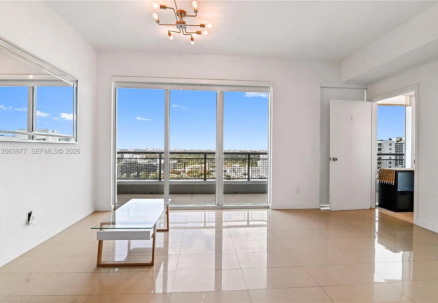 Infinity At Brickell Cond — Photo 4