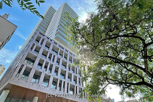 81 Wellesley St E Photo 1