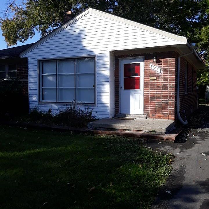 1st image of 23871 Morton Ave
