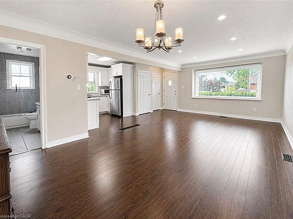 5th image of 144 Winchester Blvd