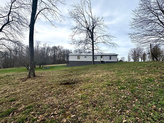 3rd image of 187 Sand Trap Rd