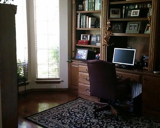 4th image of 205 N Wyndemere Lakes Dr