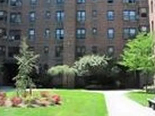 2260 Burnett Street image 1 of 1