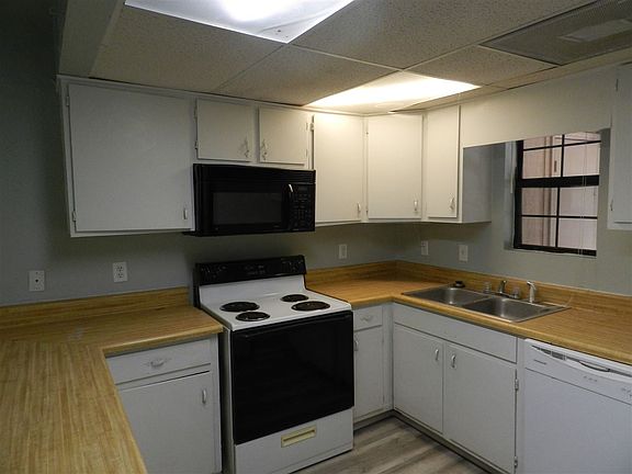 2nd image of 300 Vantage Point Ln #13