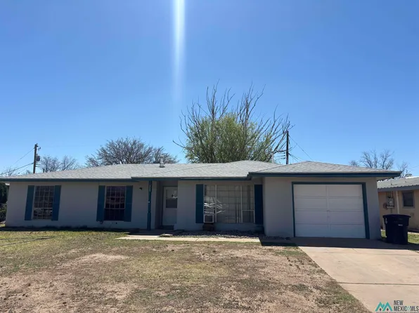 300 Linda Cir, Roswell, NM 88201