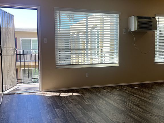 3rd image of 4530 40th St APT 109