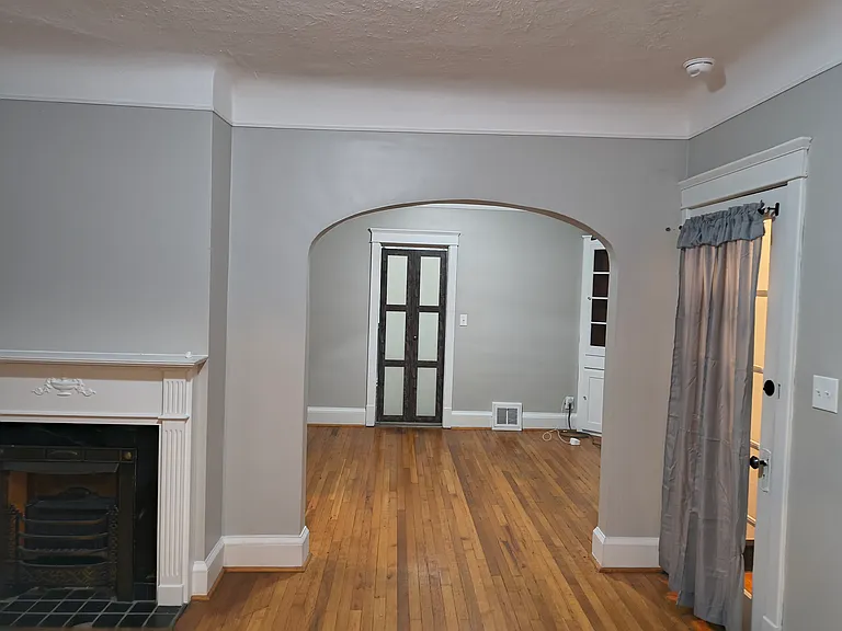 1440 Larchmont Ave #UPPER — Photo 8
