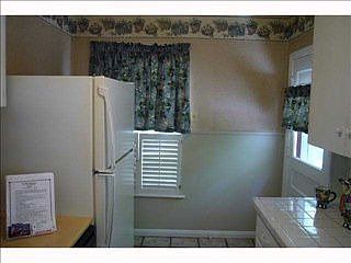 3rd image of 5211 Woodview Ave