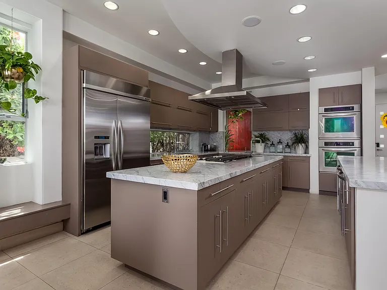808 N La Jolla Ave — Photo 48