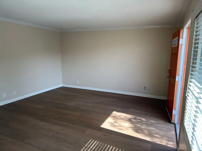 Pointe Pacific Apartment Homes — Photo 32