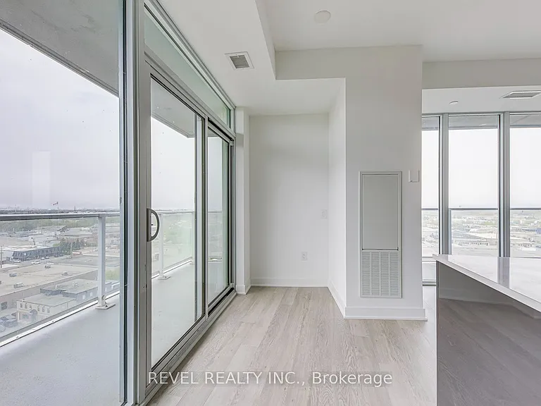 2782 Barton St E #1107 — Photo 17