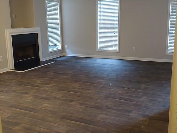 3rd image of 9652 Littleleaf Dr