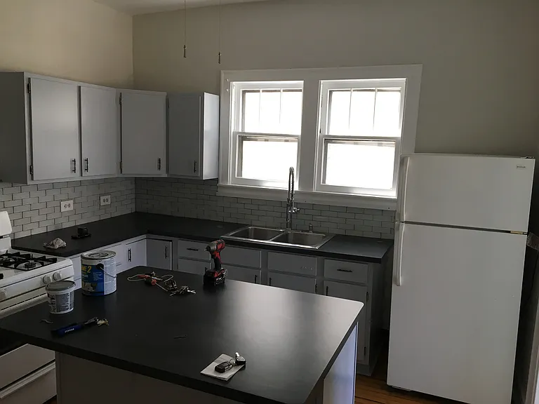 1820 W Fletcher St #1 — Photo 7