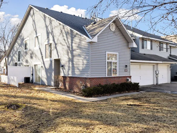 2608 Lockwood Dr #86, Saint Paul, MN 55120
