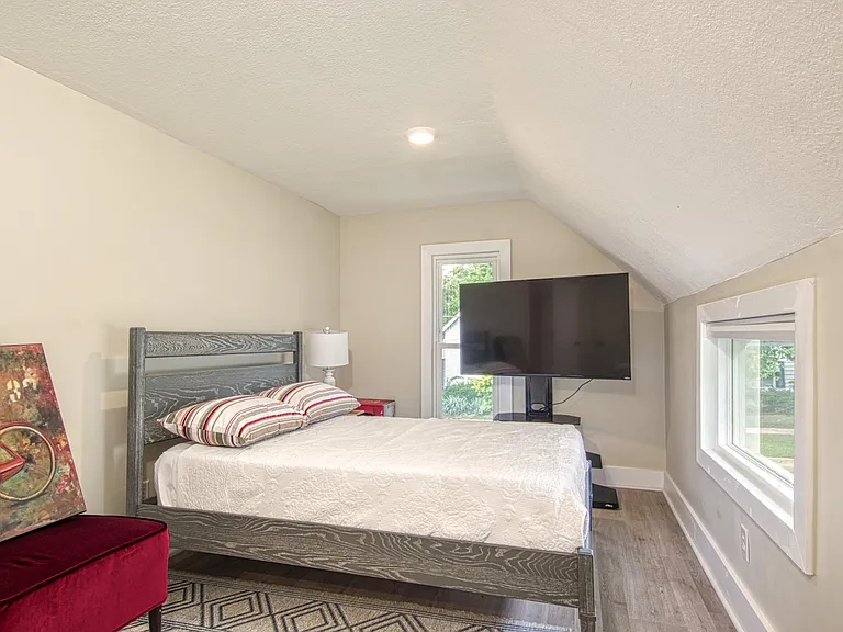 1102 White Ave NW — Photo 23