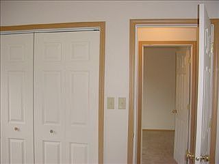 4th image of 1417 Elm St