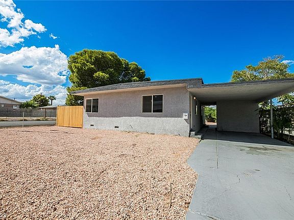 2nd image of 2101 Elm Ave