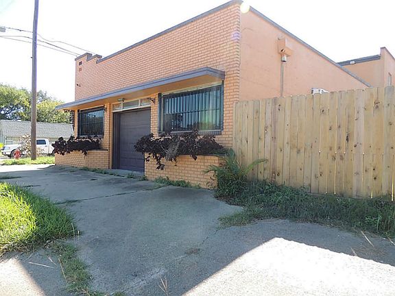 4th image of 901 5th Ave N