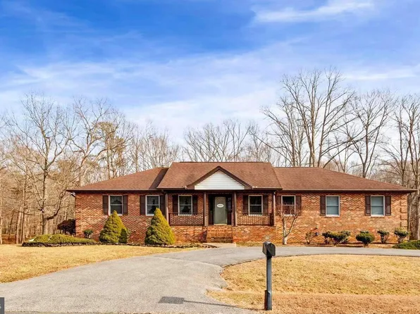 9455 May Day St, La Plata, MD 20646