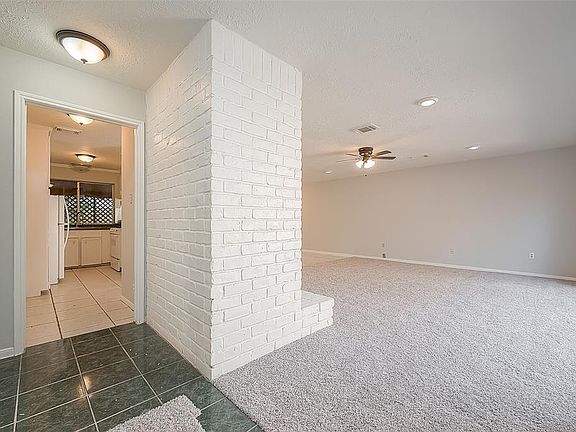 4th image of 15103 Grove Gardens Drive