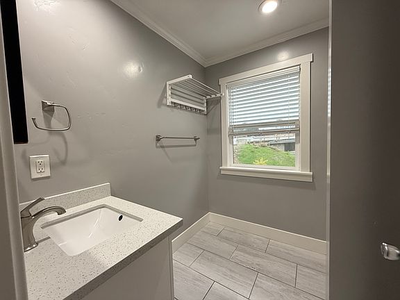 5th image of 3318 Truckee Way #3315