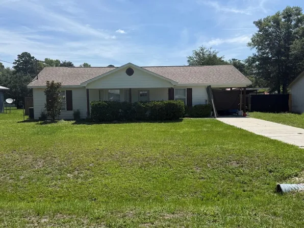 307 Clarks Bluff Rd, Kingsland, GA 31548