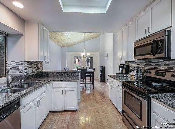 4th image of 3027 Swandale Dr