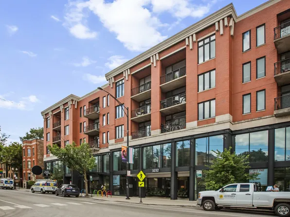 3232 N Halsted St APT H206, Chicago, IL 60657