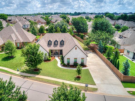 3rd image of 3124 Alpine Dr
