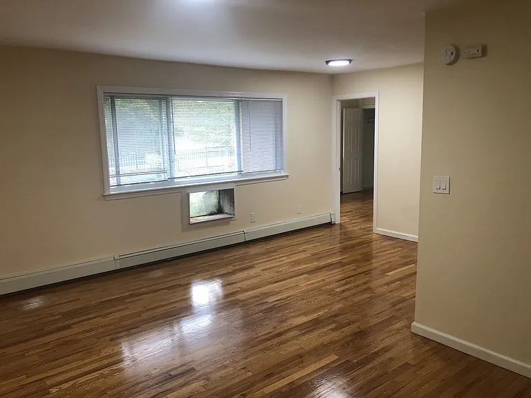 16 Waldron Ave #12B — Photo 1