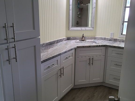 3rd image of 3056 Saralake Blvd