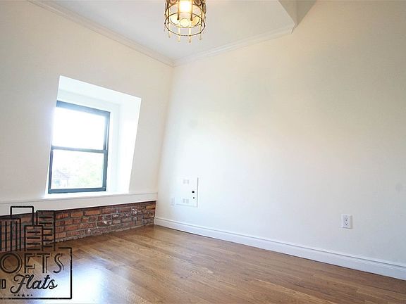 3rd image of 1245 Dean St #2FF