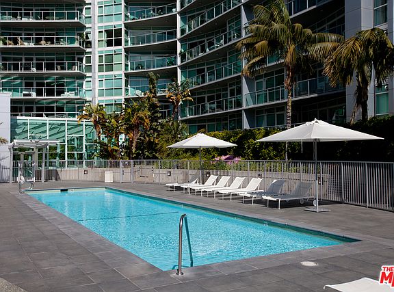 2nd image of 13600 Marina Pointe Dr Unit 1503