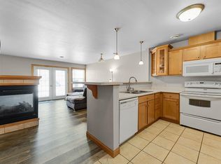 114 Pilgrim Dr APT 9, Wisconsin Dells, WI 53965