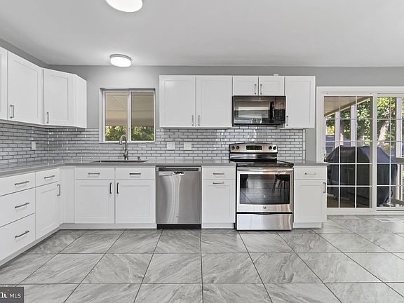5th image of 6230 9th St