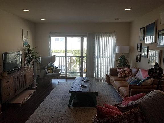 4th image of 1014 14th St APT 7