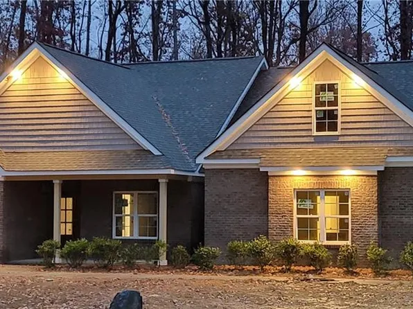5796 Laurel Ridge Dr, Snow Camp, NC 27349