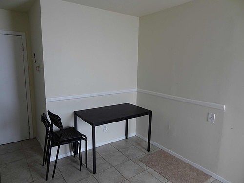 1st image of 453 Klondike Ave
