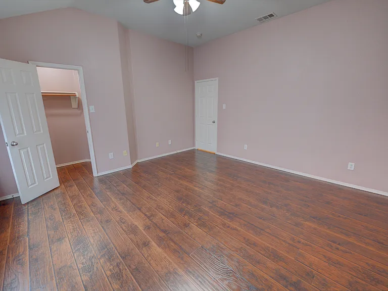 4005 Penny Royal Dr — Photo 32